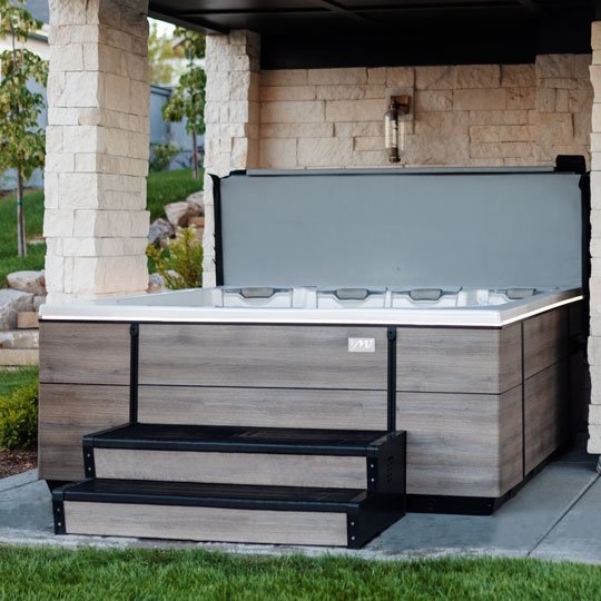 Bullfrog M Series Spa with the cover lifted